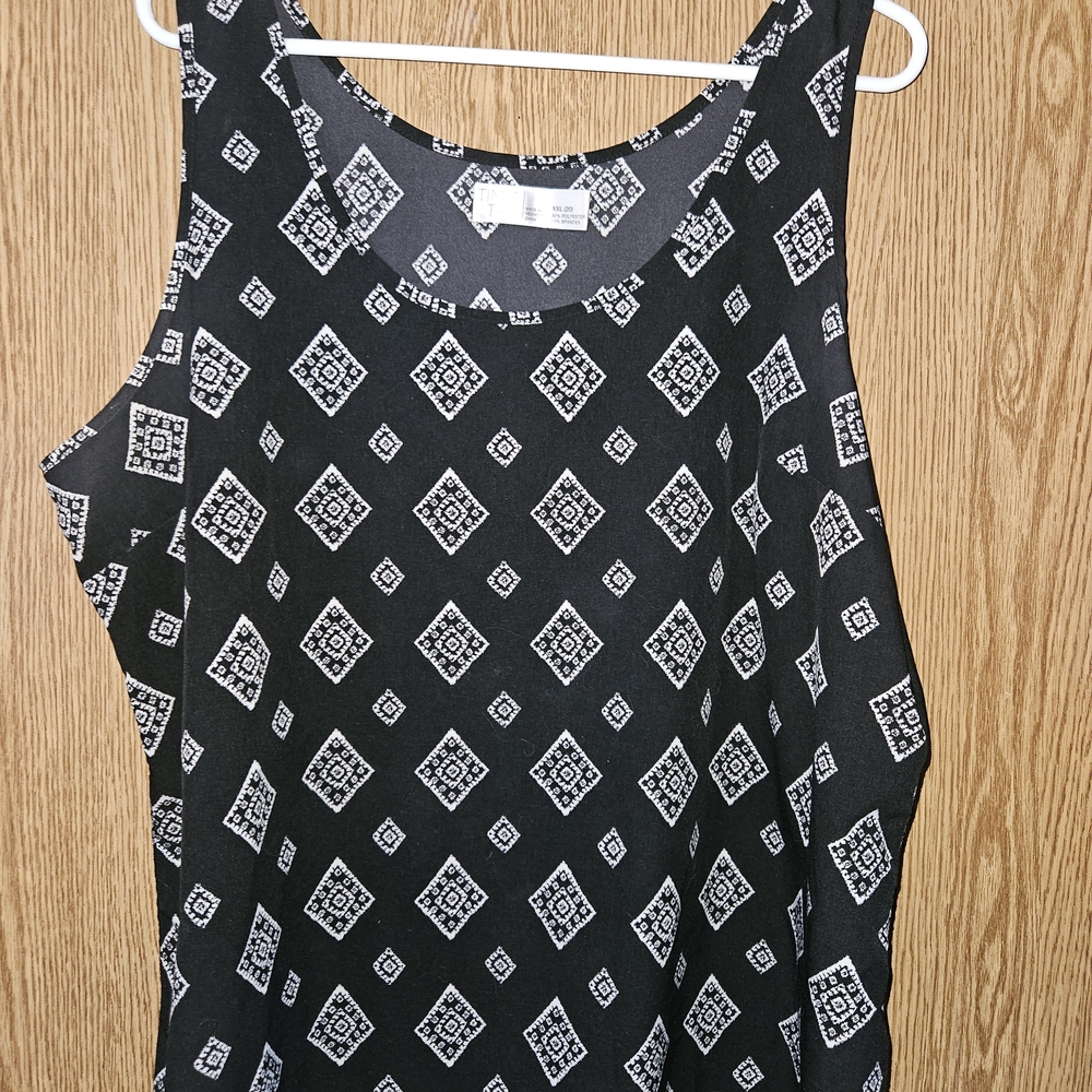 Time and Tru Black Boxy Tank Top
